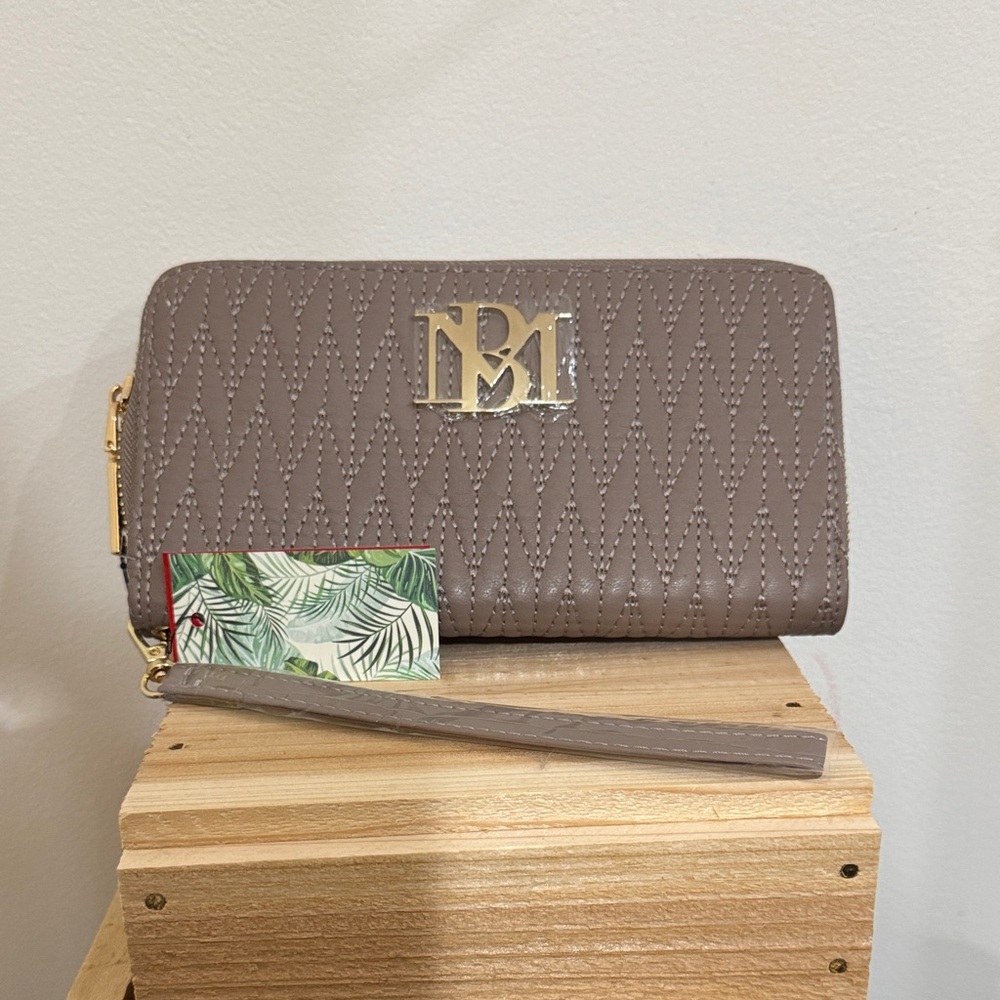 Badgley Mischka Taupe Quilted Wallet